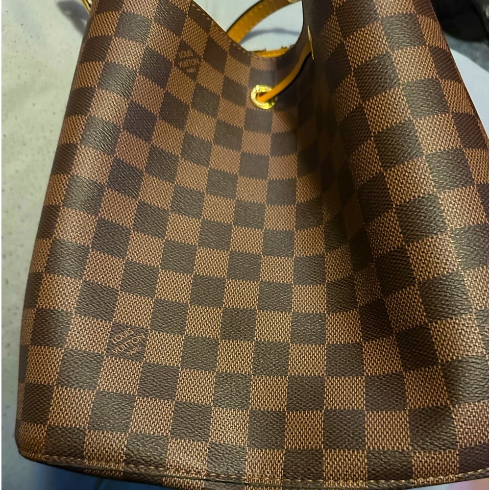 Louis Vuitton Cross Body.